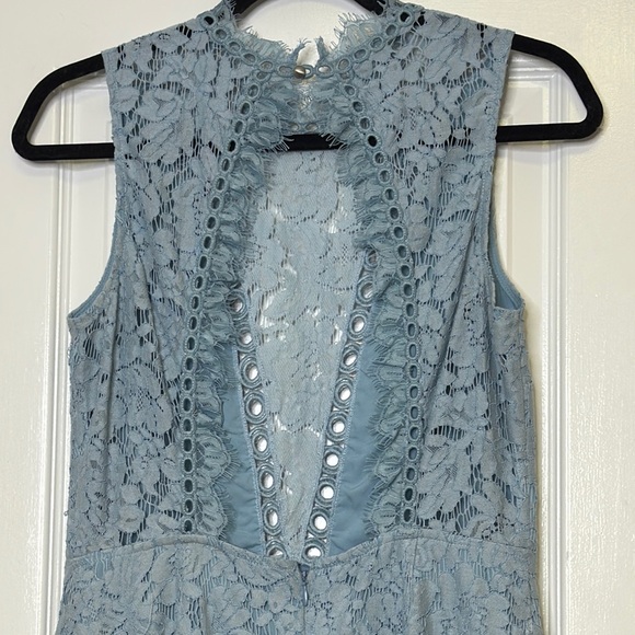 SAYLOR Blue Sheath Mini Dress with Plunge Neckline - Picture 9 of 13